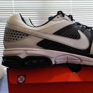 Nike Max Moto (+) 9 Athletic Shoes. 455656110.